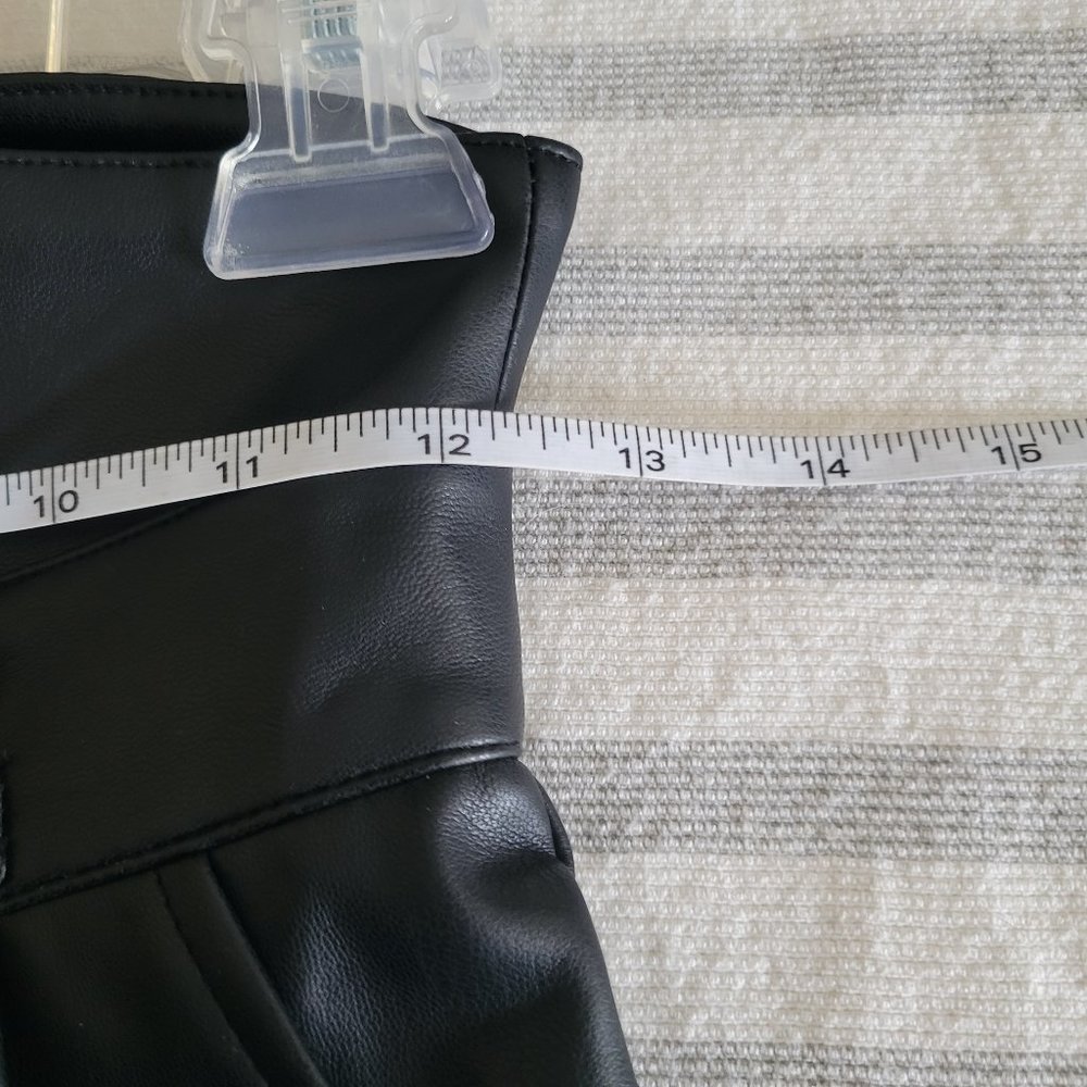 Maniere De Voir Vegan Leather high waisted pants - Picture 14 of 16